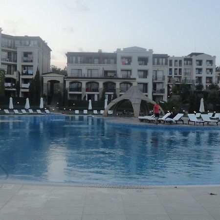 סוזופול Apartment In Green Beach Resort Kavatsi מראה חיצוני תמונה