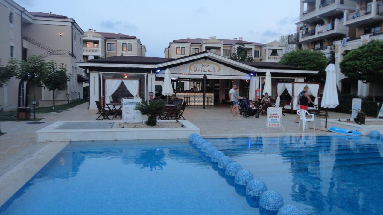 סוזופול Apartment In Green Beach Resort Kavatsi מראה חיצוני תמונה